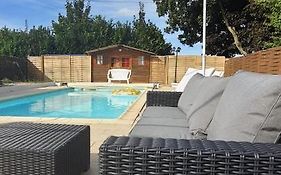 Studio Meuble Avec Piscine Partagee